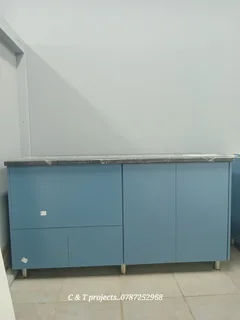 PROFESSIONAL,  EXPERIENCED ,  SKILLED AND COMPETENT CARPENTER.