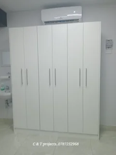 PROFESSIONAL,  EXPERIENCED,  COMPETENT AND SKILLED CARPENTER.