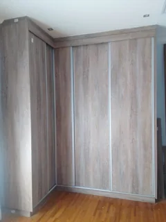 SKILLED, COMPETENT, PROFESSIONAL AND EXPERIENCED CARPENTER.