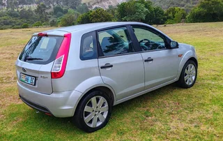 2015 Ford Figo Hatchback
