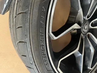 Lamborghini tyres with rims that are in good quality