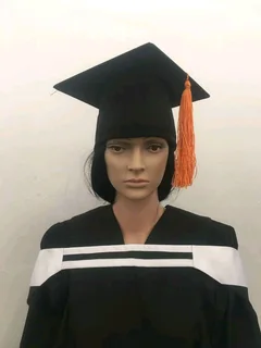 Quality and affordable graduation gowns,caps and sashes