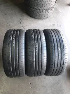 225/50/17 runflat and many other sizes for sale call/whatsApp 0670042842 we deliver .