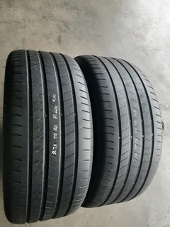 275/40/20 Bridgestone alenza runflat and many other sizes for sale call/whatsApp 0670042842 .