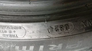 245/40/19 rft like new available for sale we fit and balance call/whatsApp 0670042842 for details