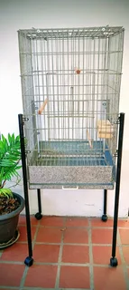 Large Bird/Parrot Cage on Wheels