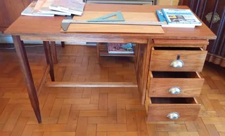 Desk - Ad posted by Tony T