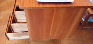 Desk - Ad posted by Tony T