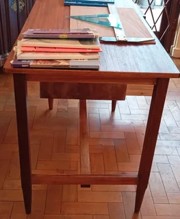 Desk - Ad posted by Tony T