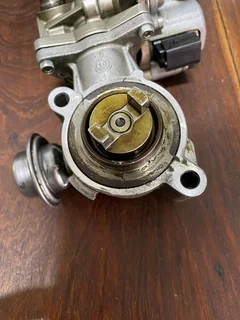 Mercedes Benz c200 271 WDD204 High pressure fuel pump