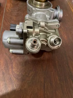 Mercedes Benz c200 271 WDD204 High pressure fuel pump