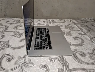 MacBook Pro 15&#34; Retina (Mid 2013) - Core i7, 16GB RAM, NVIDIA GPU