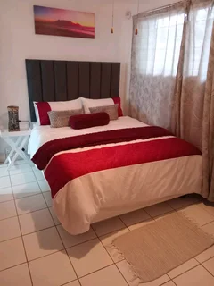 Beach front apartment in junita manaba beach margate