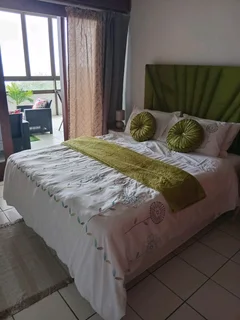 Beach front apartment in junita manaba beach margate