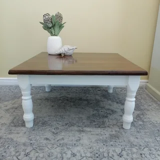 Wooden coffee table in perfect condition