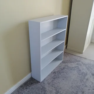 Bookshelf in excellent condition