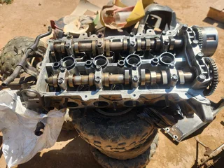 Hyundai i20 g4fc petrol 1.6 engine and gearbox for sale.