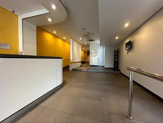 Flats to let South Beach