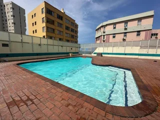 Flats to let South Beach