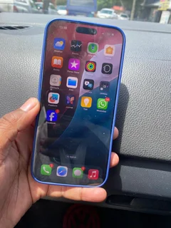 iPhone 15 pro max 256gb,93% battery health. All networks,never been fixed.