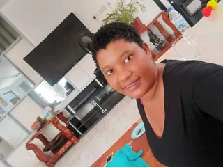 I&#39;m professional domestic worker and I&#39;m ready to start immediately