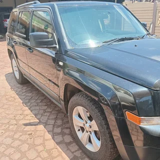 Jeep patriot 2.4 stripping for spares