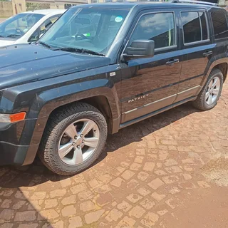 Jeep patriot 2.4 stripping for spares