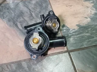 Jeep spares new and used waterpumps and thermostats