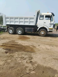 2637 Vseries 10cube (needs respray ) engine / drive train 100%