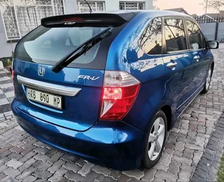 Honda FR-V 2.0i with 6 manual transmission for R69.999 Bargain