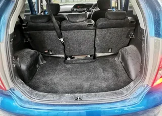 Honda FR-V 2.0i with 6 manual transmission for R69.999 Bargain