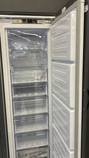 Intergrated freezer