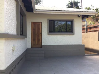 Prime 3/4 Bed House to Rent in Parkhill, Durban North | Secure | Parking for 5 | 3 Baths.