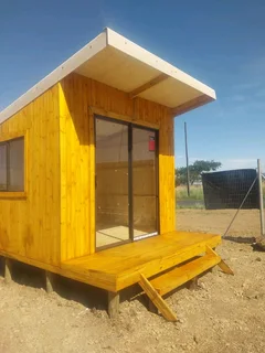 3x3m plus 1m verandah Wendy