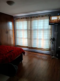 Well-maintained modern spacious 3-bedroom house available