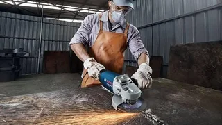BOSCH PROFESSIONAL GWS 2000 230MM ANGLE GRINDER &#64; AN UNBEATABLE R1750.