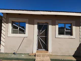 Aluminium doors and windows service