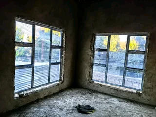 Aluminium doors and windows service