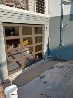 Aluminium doors and windows service