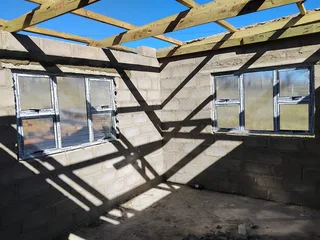 Aluminium doors and windows service