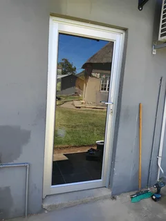 Aluminium doors and windows service