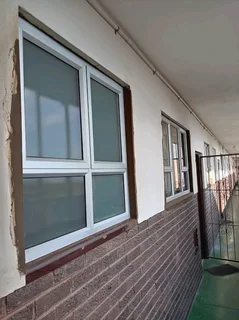 Aluminium doors and windows service