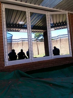 Aluminium doors and windows service