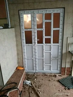 Aluminium doors and windows service