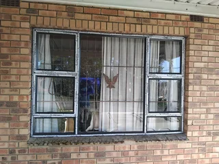 Aluminium doors and windows service