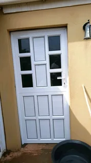 Aluminium doors and windows service