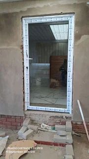 Aluminium doors and windows service