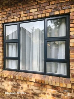 Aluminium doors and windows service