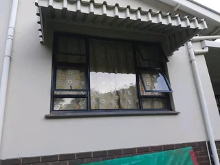 Aluminium doors and windows service