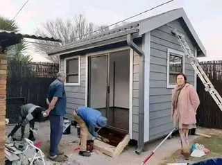 Phillip Log Homes Construction Company: &#43;27687776102